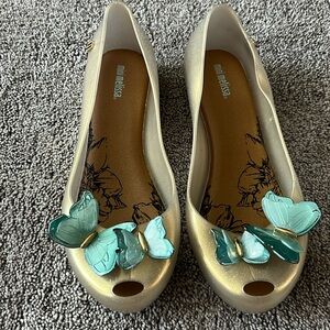 Mini Melissa size 4 youth Jelly shoes gold and teal butterflies flats